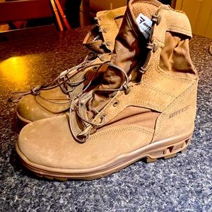 Bates tactical boot.